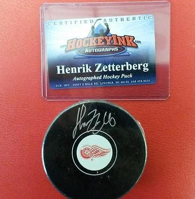 NHL Detroit Red Wings Henrik Zetterberg Autographed Puck (COA)