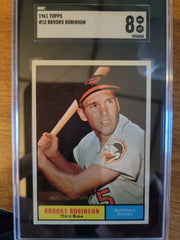 1961 Topps #10 Brooks Robinson SGC 8