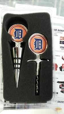 MLB Detroit Tigers Cork Screw and Wine Bottle Topper Set